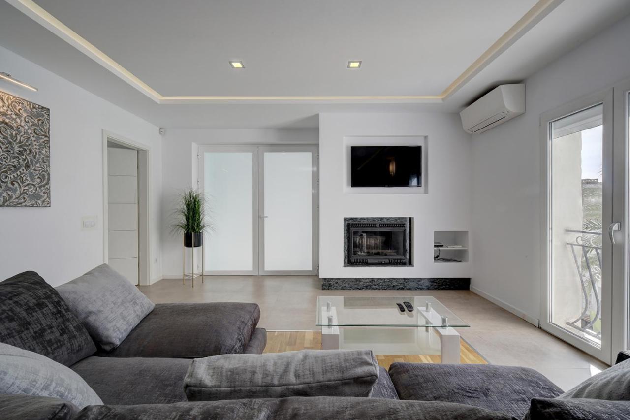 Westminster Puerto Banus Marina Apartment มาร์เบยา ภายนอก รูปภาพ